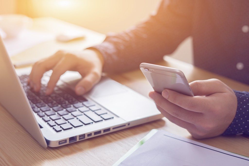 Using devices to order online