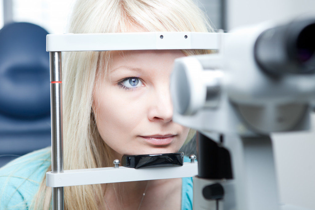 woman getting her eyes checked